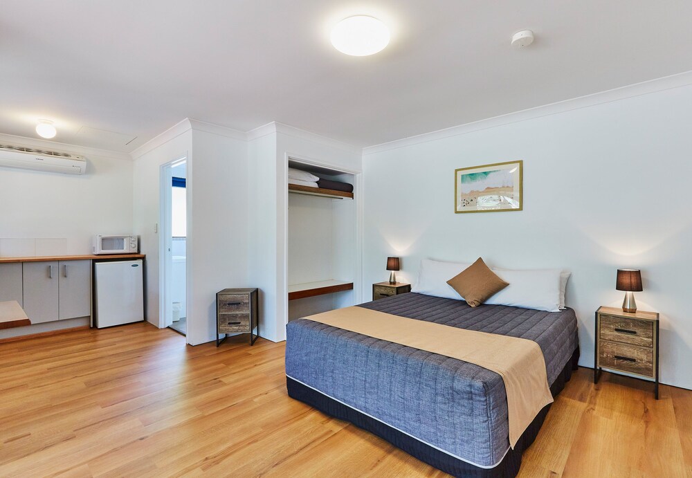 Studio Queen - Guestroom