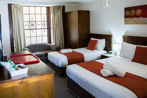 Colonial Lodge Motor Inn Yass