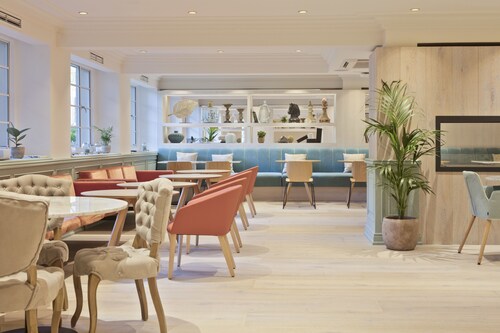 The Level at the Melia White House