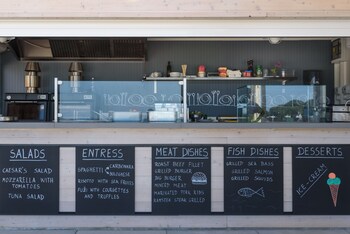 Snack Bar