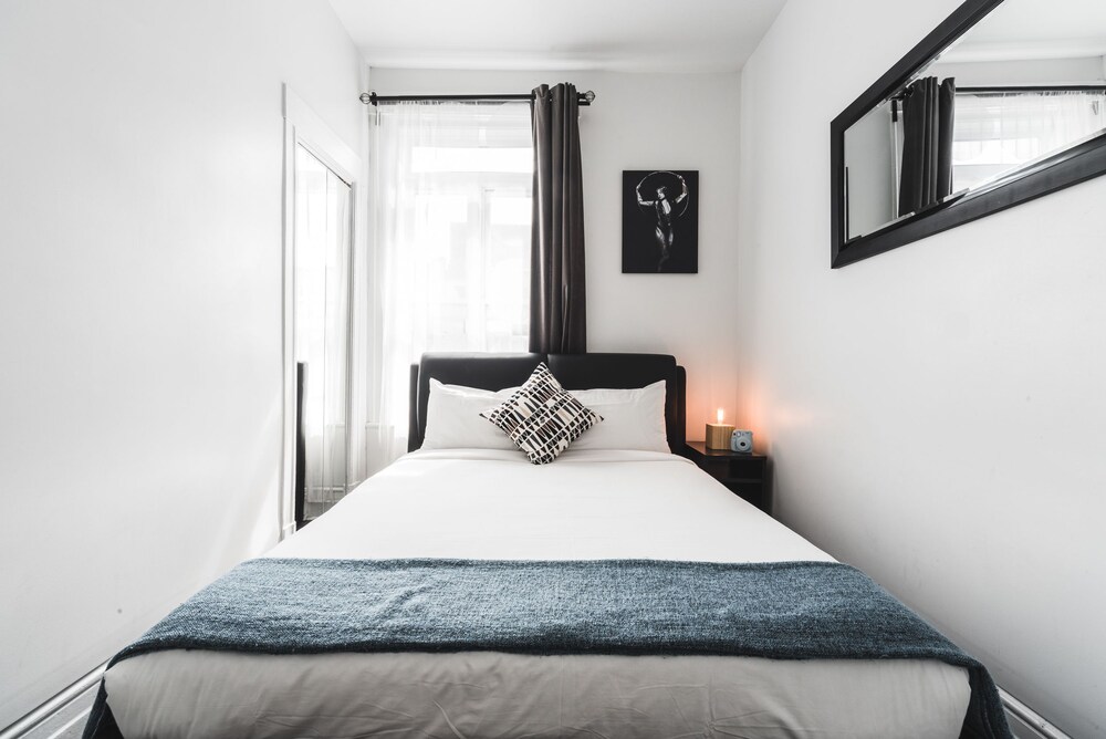 The Boudoir - 3B - Guestroom