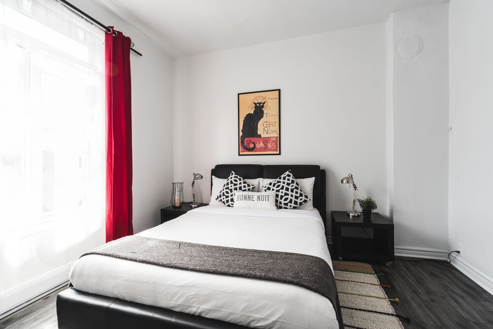 The Turntable - 2B - Guestroom