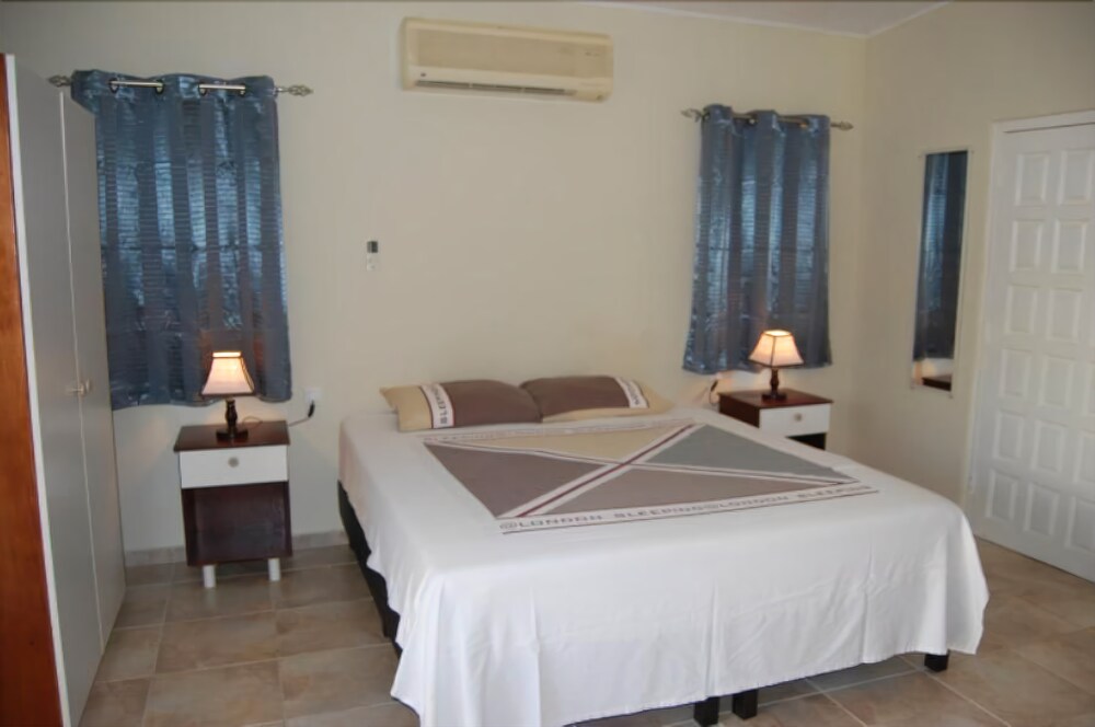 Studio - Guestroom