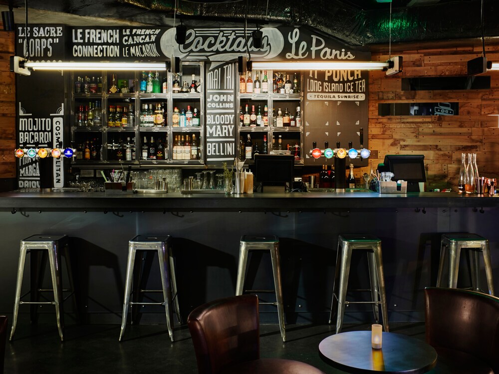 Bar