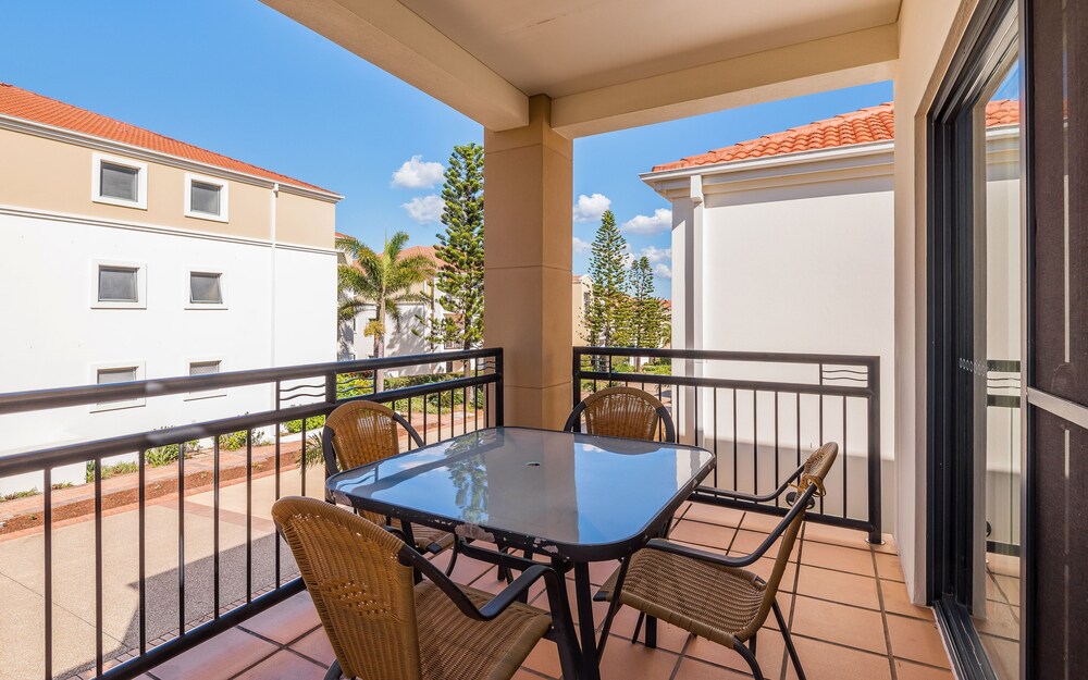 2 Bedroom Garden Townhouse - Balcony