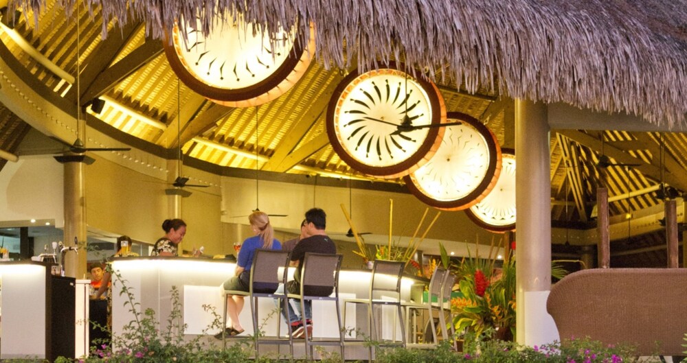 Hotel Bar