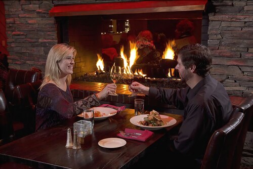 Couples Dining