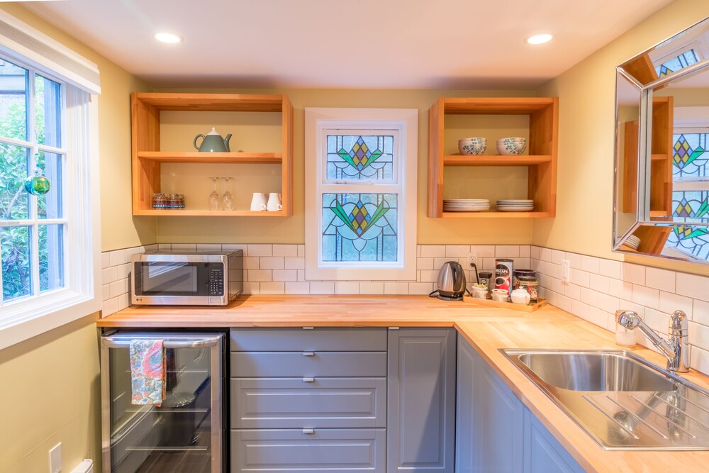 In-Room Kitchenette