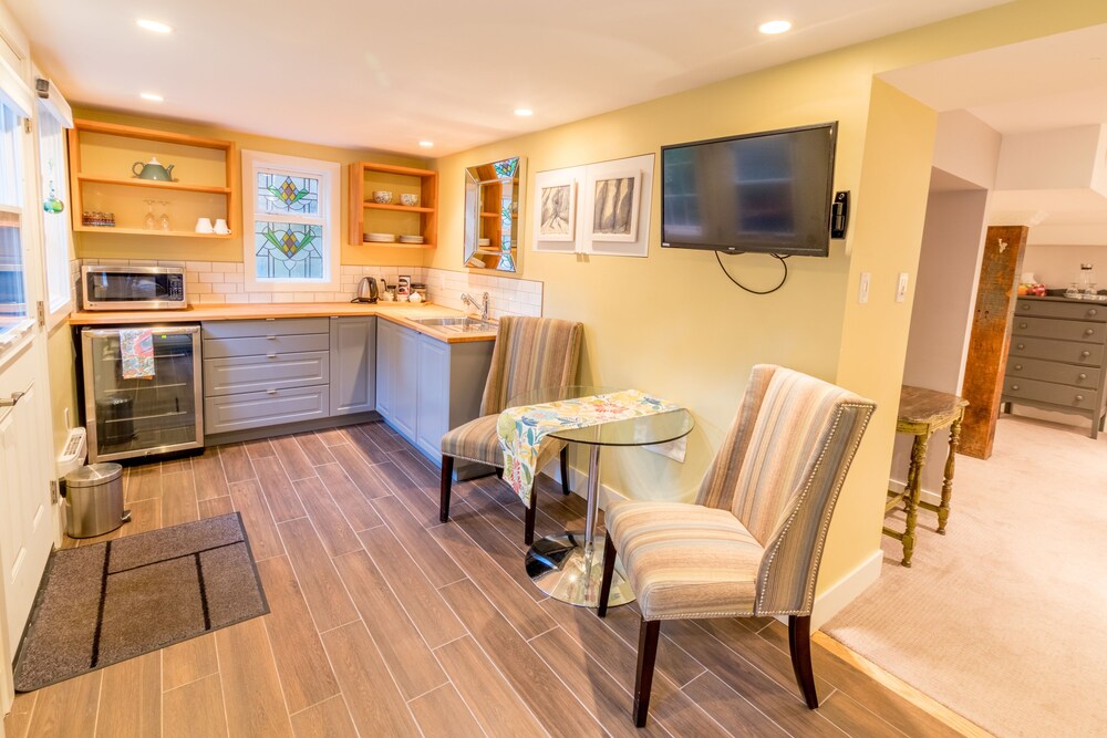 In-Room Kitchenette