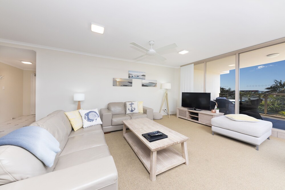 Apartment, 2 Bedrooms, Ocean View - Living Area