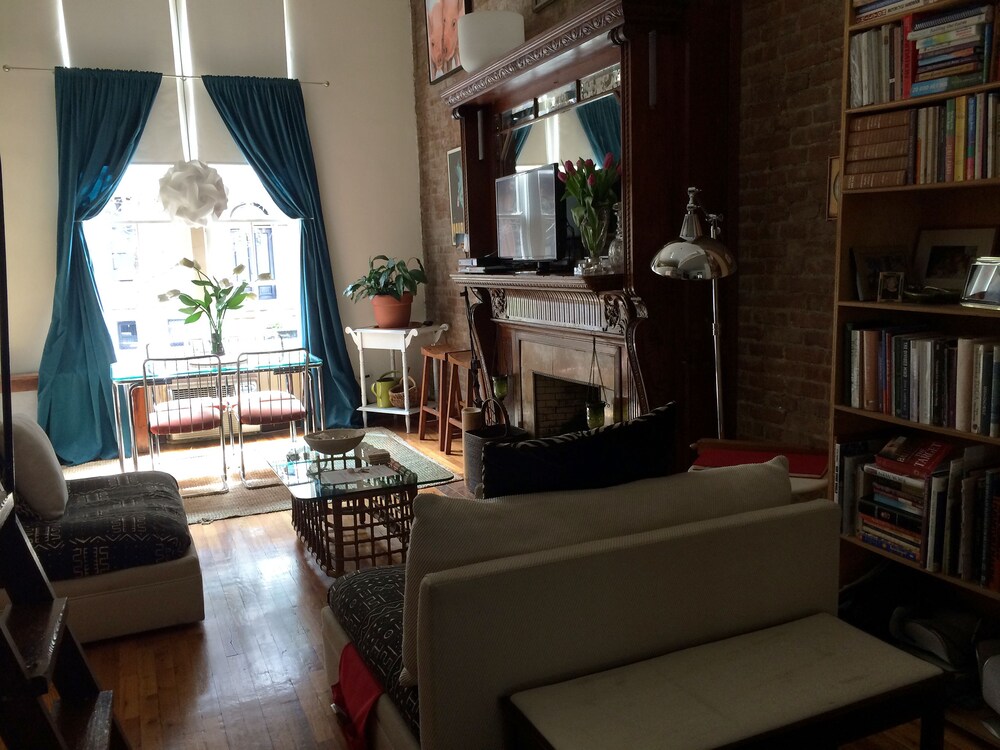 Victorian 1 BR Apartment, W74th St/Columbus Ave - Living Area