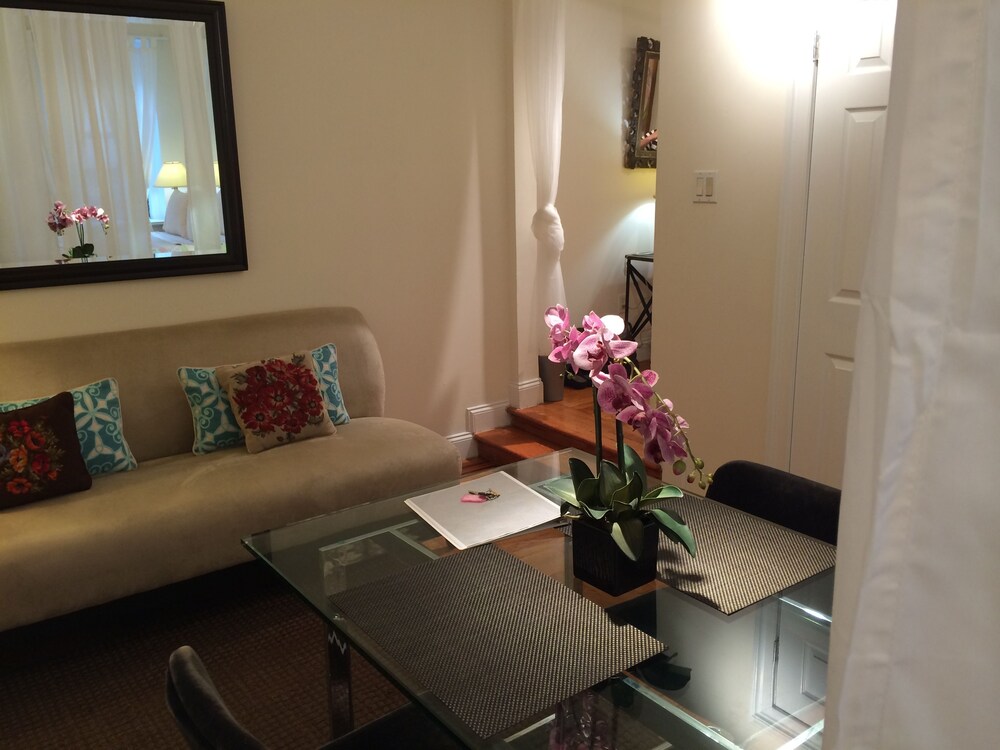 Large Prewar Studio, W65th/Broadway - Living Area
