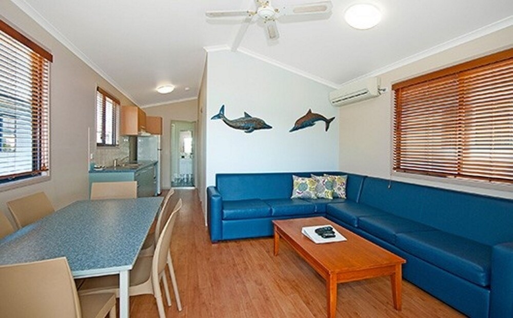 X- Superior Waterfront Villa - Living Area