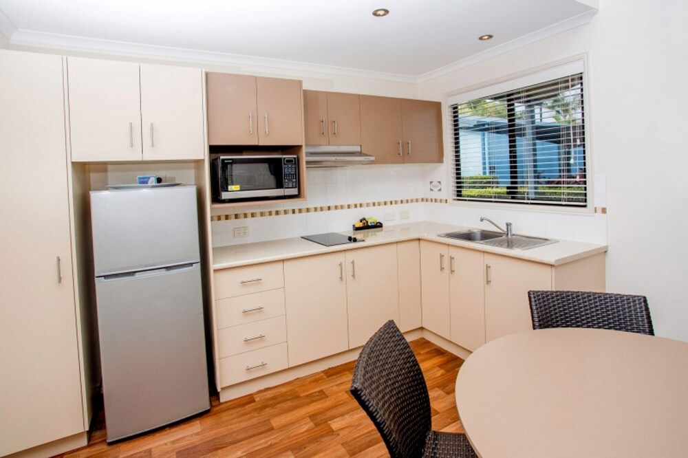 X - Deluxe Villa Hub - In-Room Kitchen