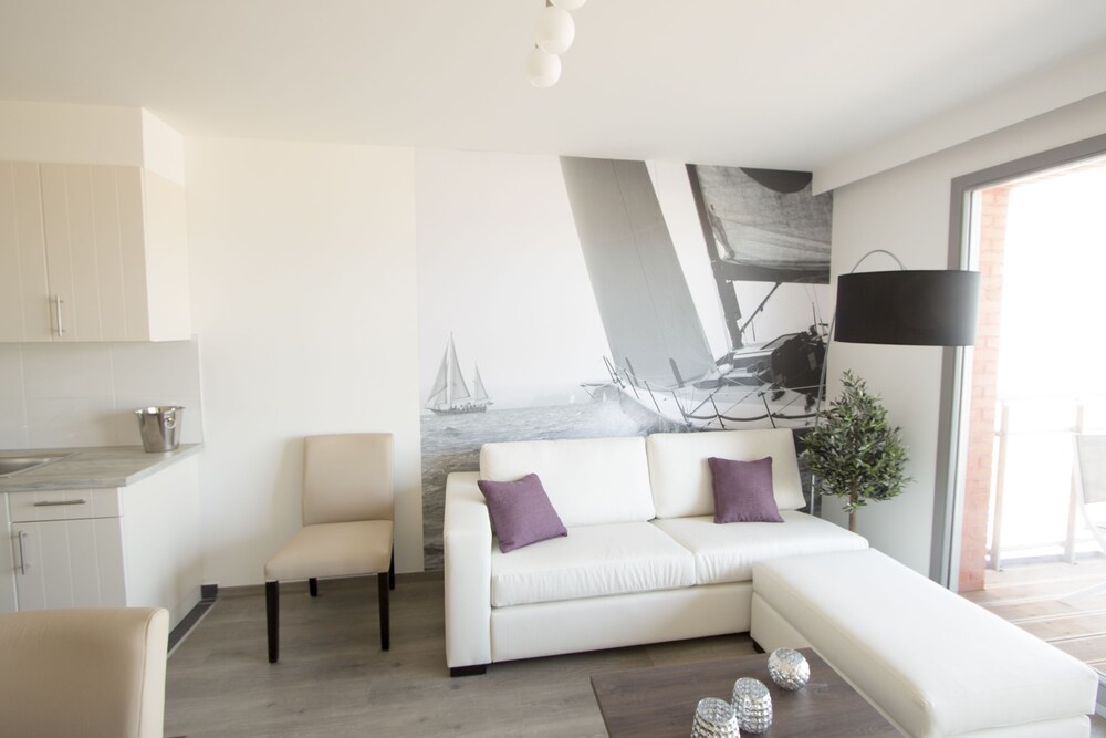 Family Room - Living Room