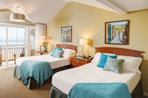 Surfsand Resort
