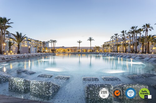 Grand Palladium White Island Resort & Spa - All Inclusive