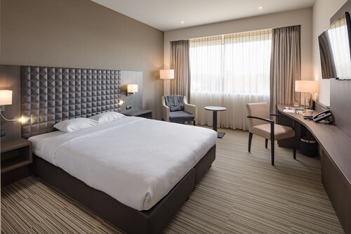 Mezzo Hotel & Business