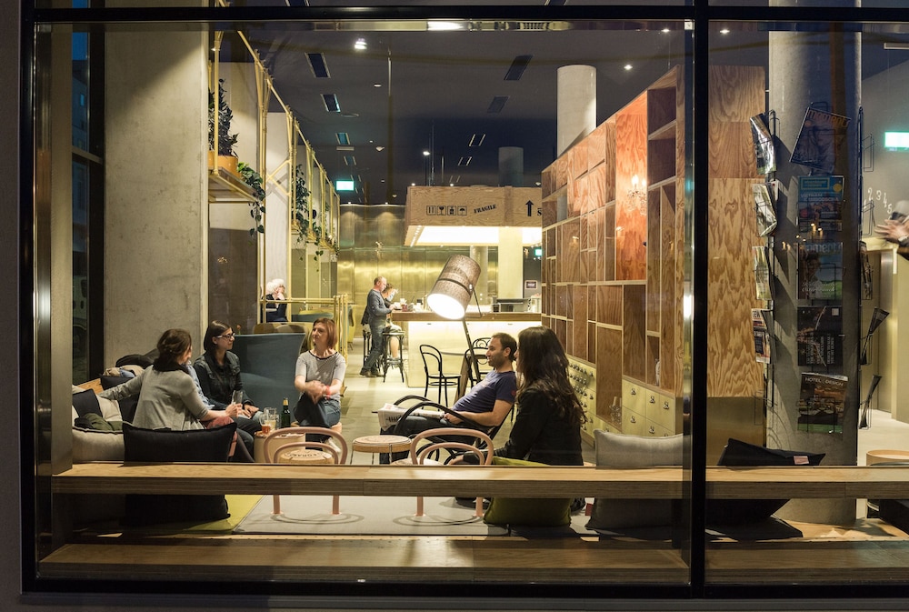 Lobby-Lounge