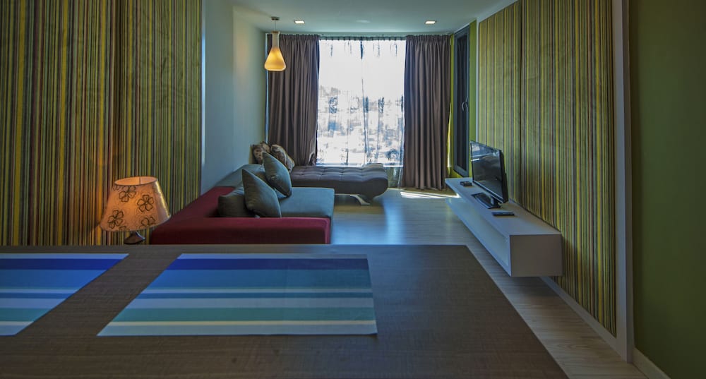 Family Suite, 2 Bedrooms - Living Area