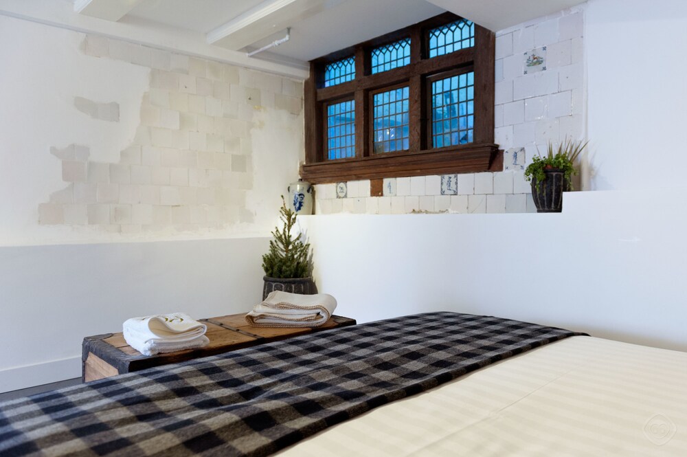 Woonruimte: Studio, 1 tweepersoonsbed en slaapbank, uitzicht op het water (Prinsengracht)