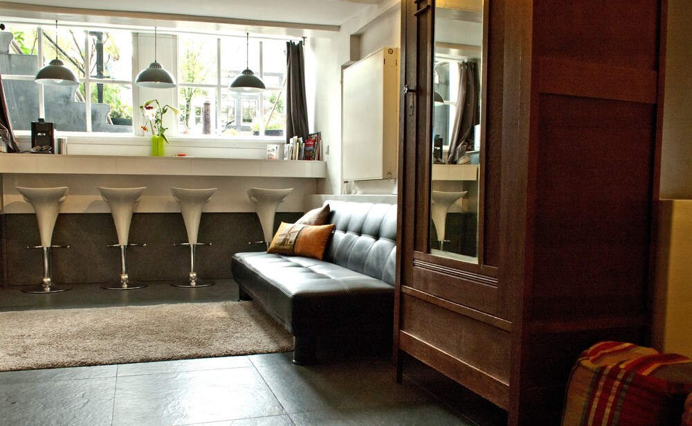 Woonruimte: Studio, 1 tweepersoonsbed en slaapbank, uitzicht op het water (Prinsengracht)