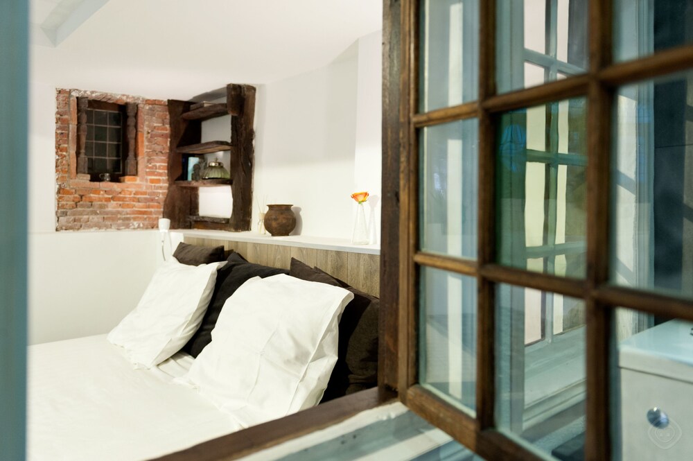 Uitzicht vanaf kamer: Studio, 1 tweepersoonsbed en slaapbank, uitzicht op het water (Prinsengracht)