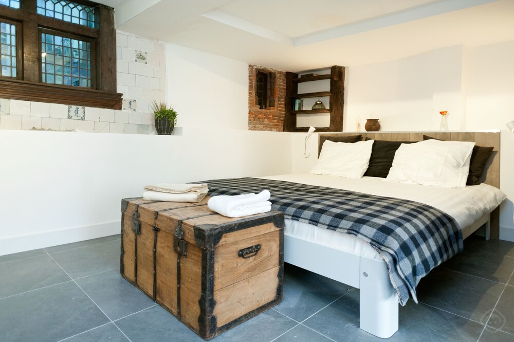 Woonruimte: Studio, 1 tweepersoonsbed en slaapbank, uitzicht op het water (Prinsengracht)