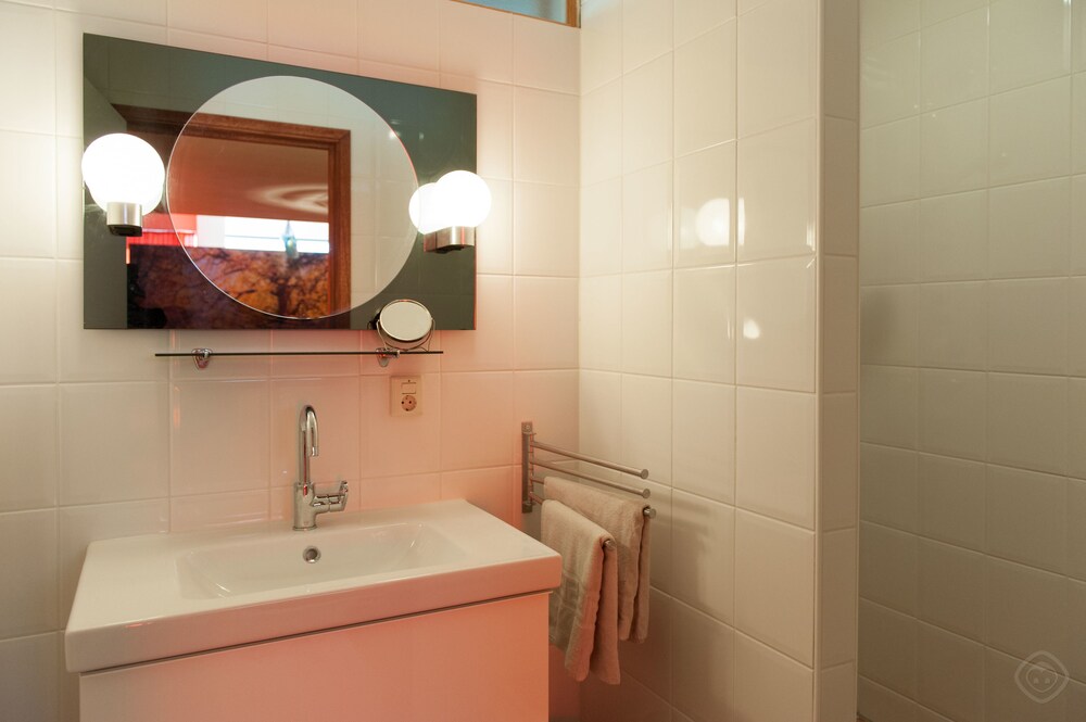 Studio, 1 Double Bed (Nieuwendammerkade) - Bathroom Sink