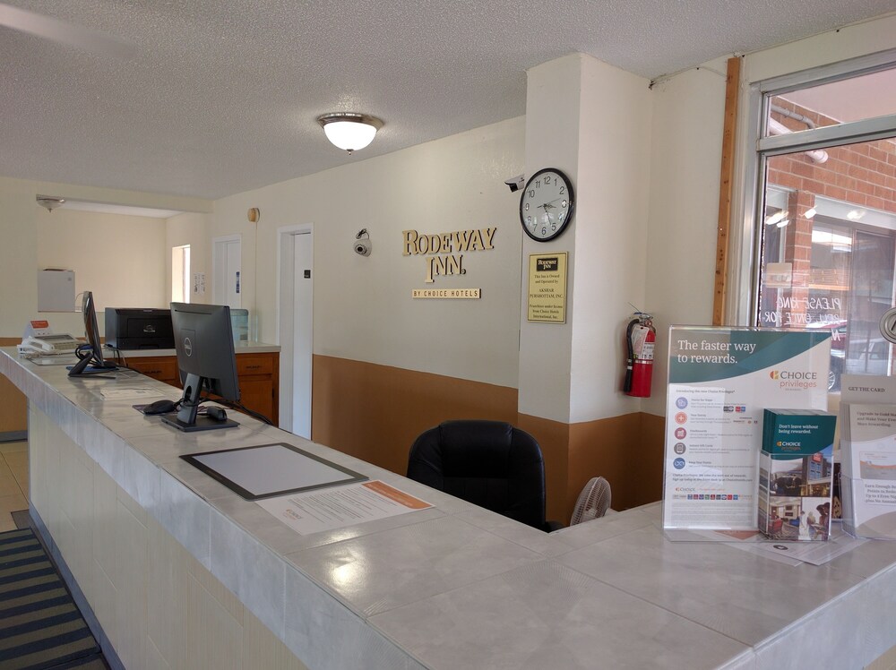 Check-in/Check-out Kiosk