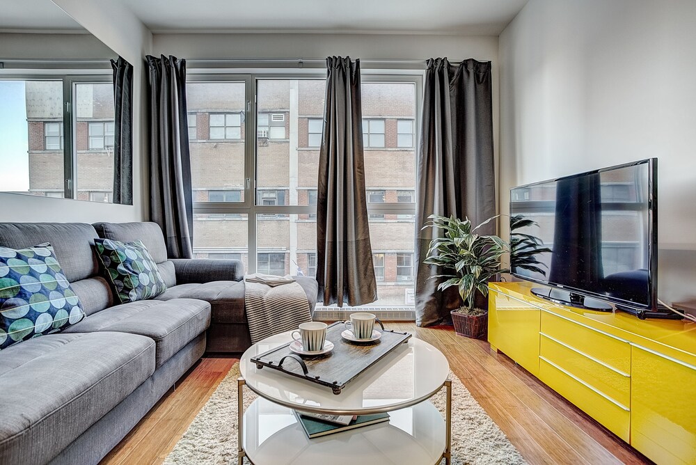 Quartier des spectacles, PA - St-Dominique - Living Area