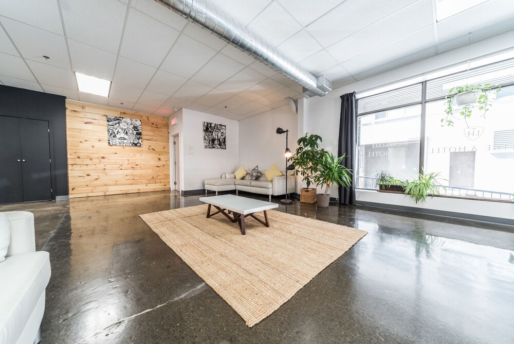Superior Apartment, 5 Bedrooms - Guestroom