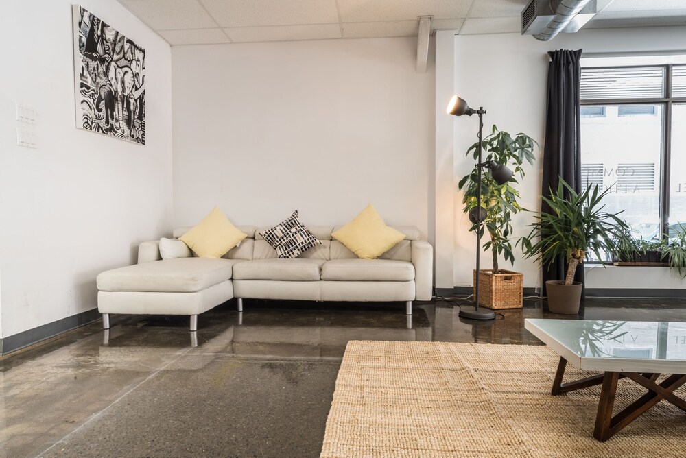 Superior Apartment, 5 Bedrooms - Guestroom