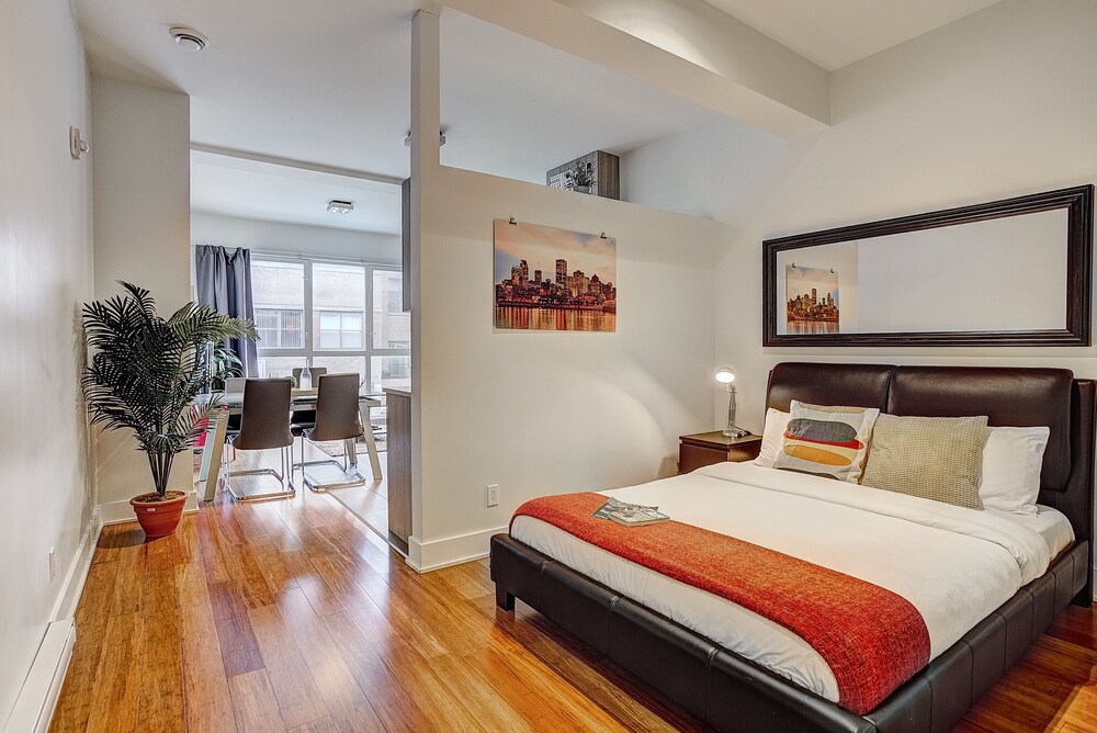 Quartier des spectacles, PA - Studio - Guestroom