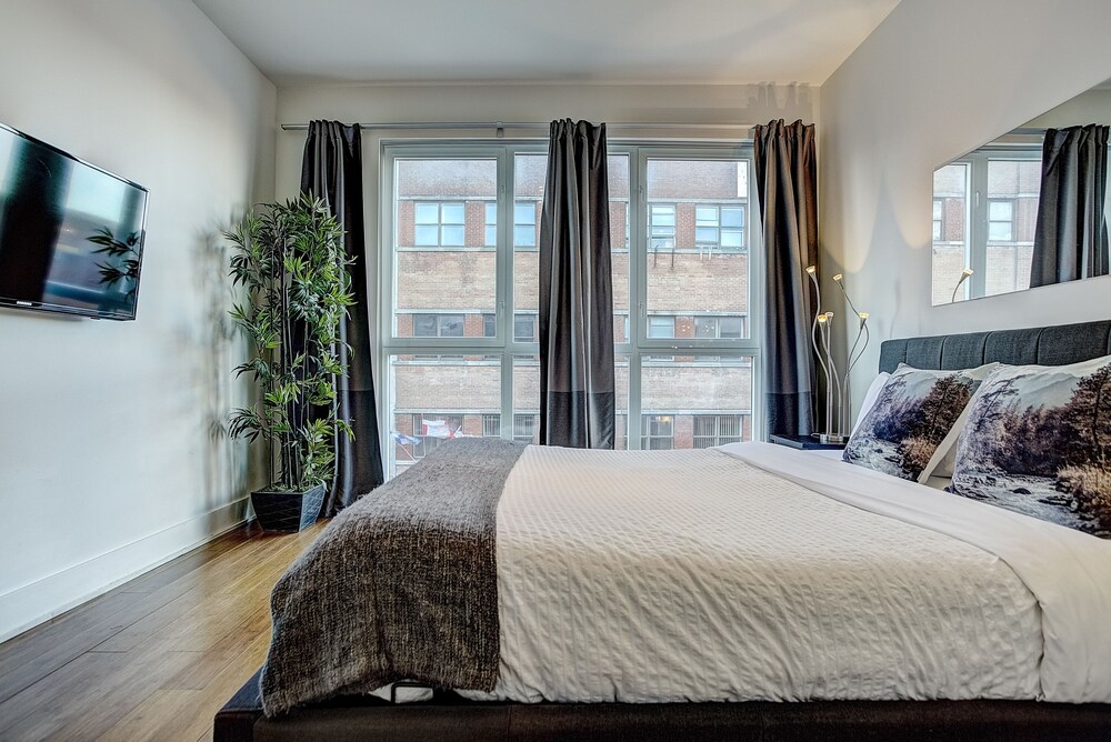 Quartier des spectacles, PA - St-Dominique - Guestroom