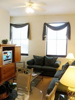 Standard Suite, 1 Queen Bed with Sofabed - Living Area