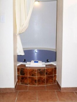 Jetted Tub