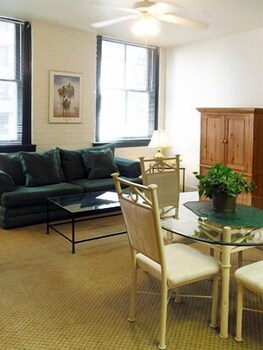 Standard Suite, 1 Queen Bed with Sofabed - Living Area