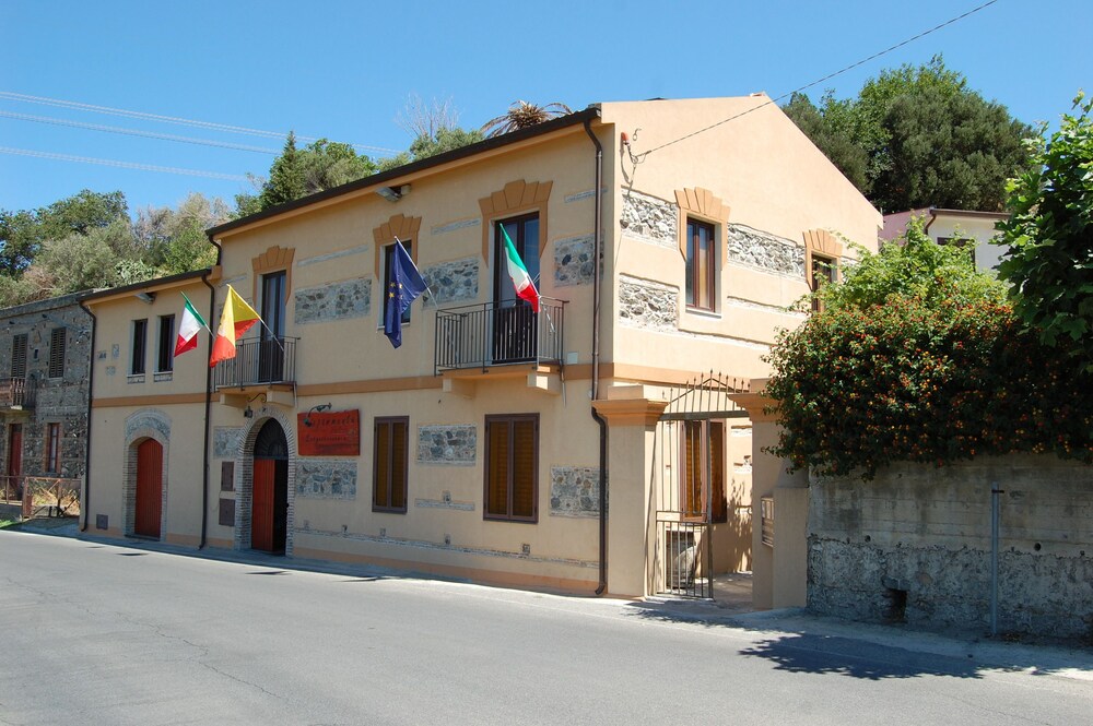 Facciata hotel