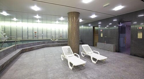 游泳池