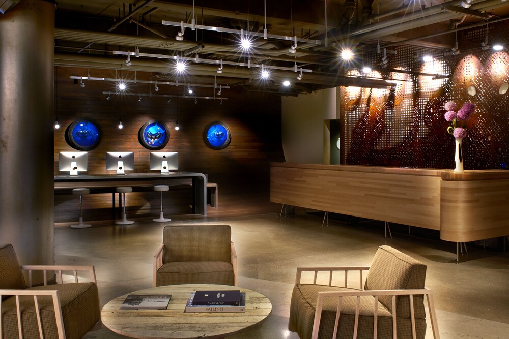 Executive Lounge