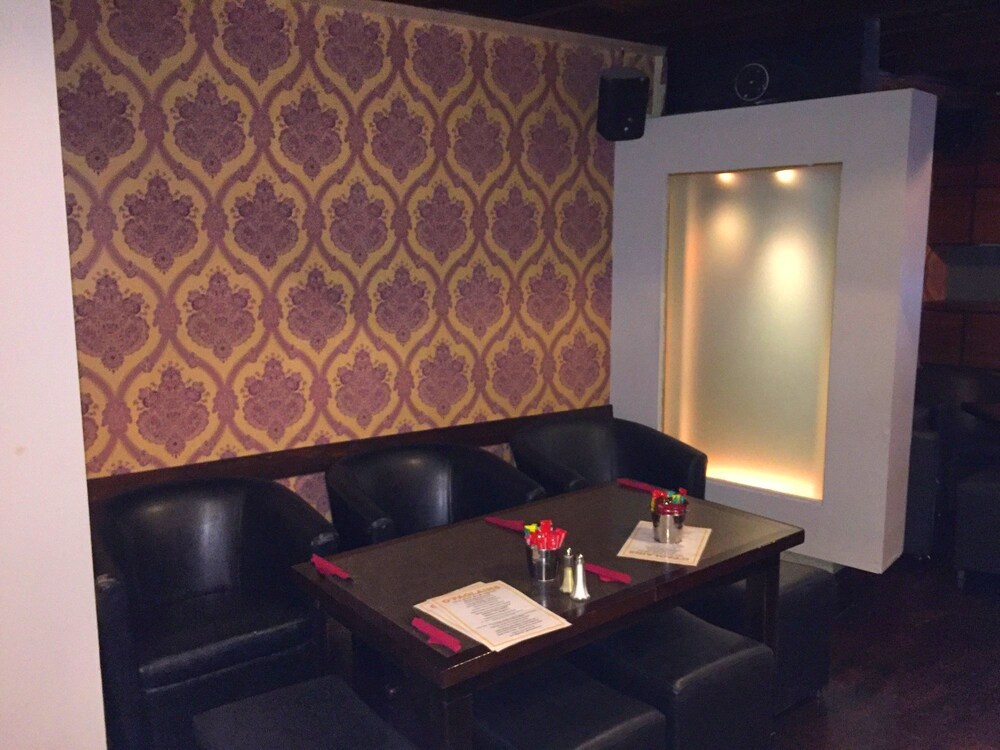Hotel Bar