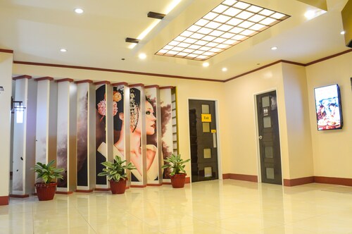 Hotel Sogo LRT Monumento Station