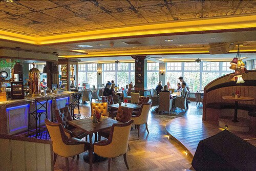 Cafe
