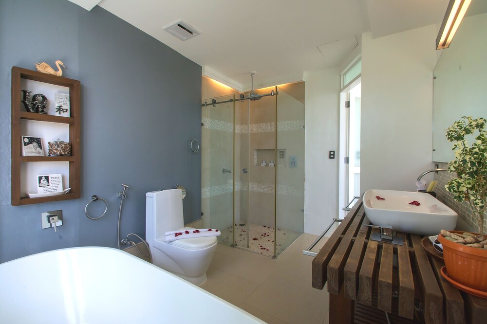 객실 (Biliran Suites)
