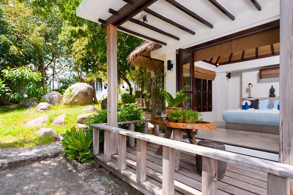 객실 (C1 Deluxe Pool Villa)