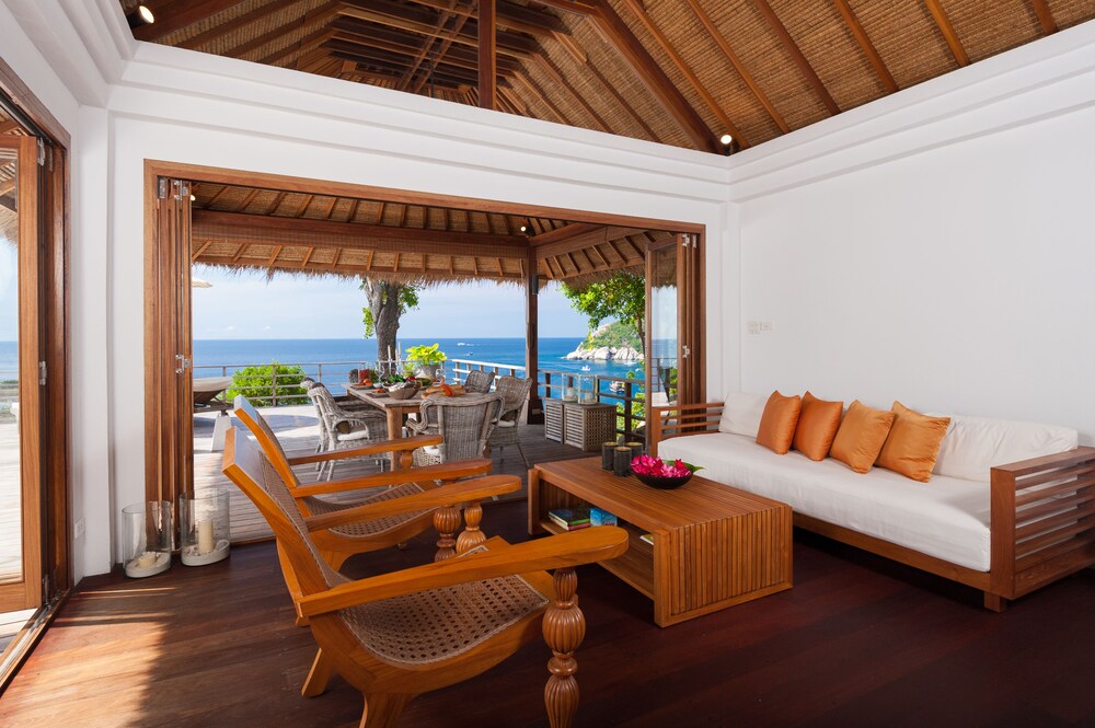 거실 (C18 Two Bedroom Pool Villas)