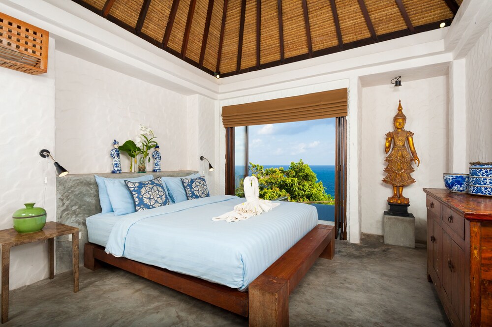 객실 (C1 Deluxe Pool Villa)