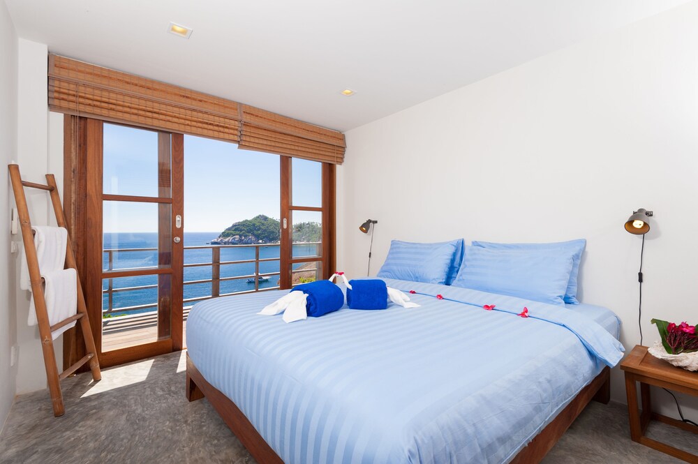 객실 (C24 Four Bedroom Pool Villa)