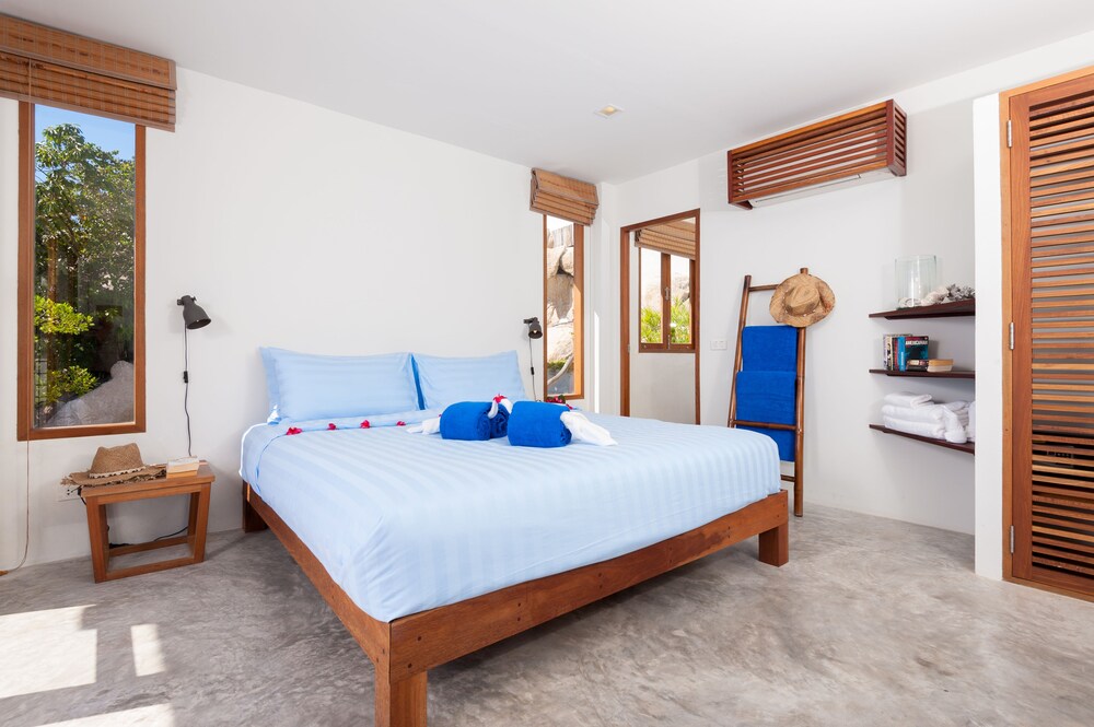 객실 (C24 Four Bedroom Pool Villa)